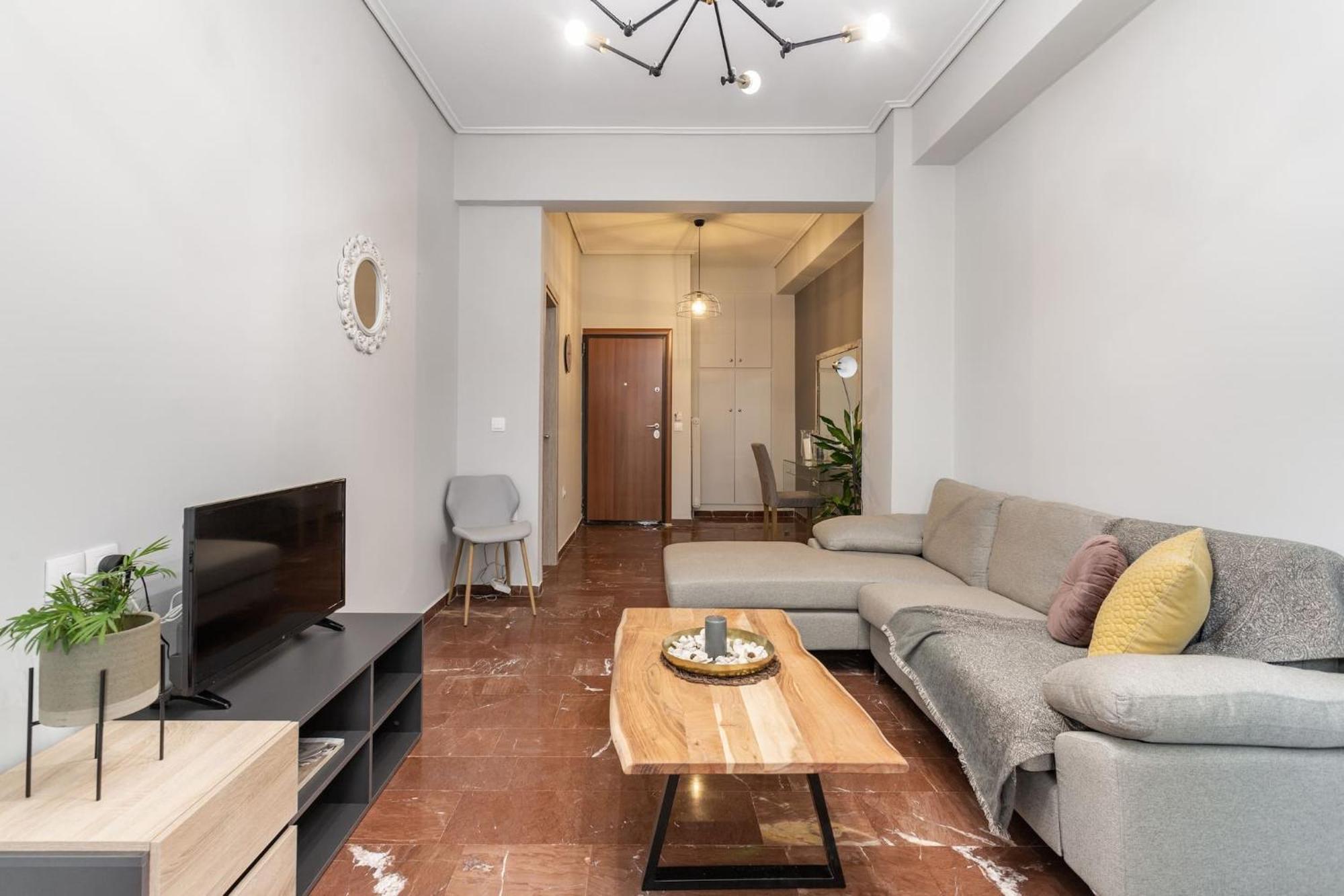 Explore History From A Chic Central Apartment Athen Eksteriør billede